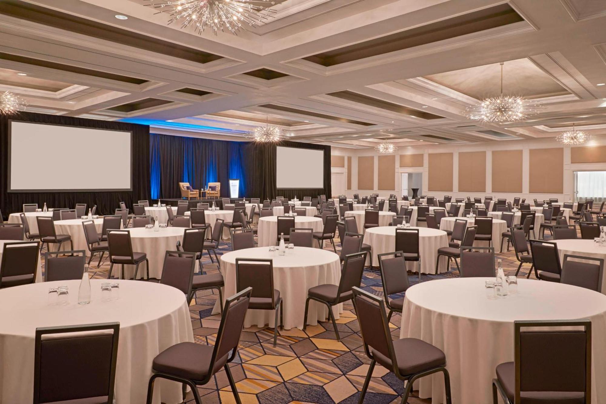 Sheraton Parkway Toronto North Hotel&Suites Richmond Hill Esterno foto